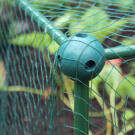 Kerti védőháló rögzítőkkel 600x300 cm - Zöld