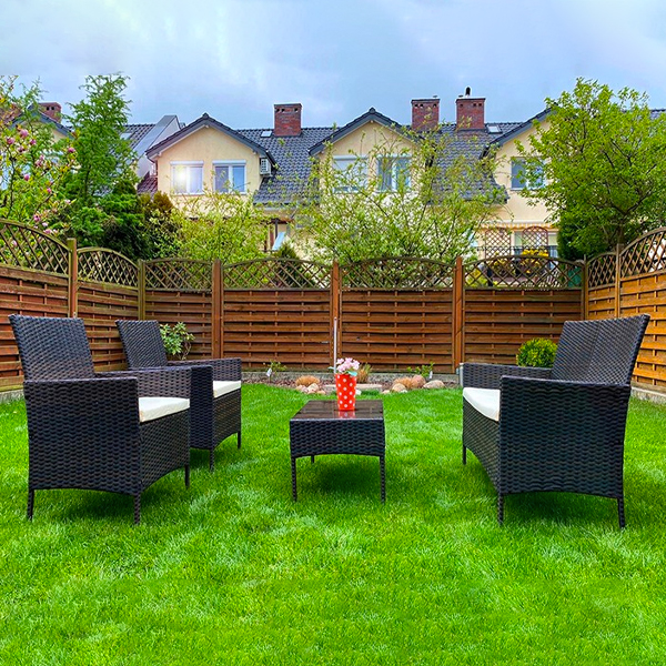 GardenLine rattan hatású kerti bútor szett – Asztal + Pad + 2 db szék – Fekete+Bézs